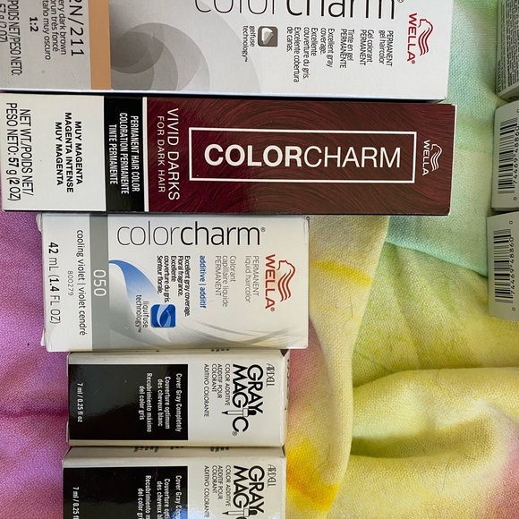 Huge Bundle Hair Color - Picture 2 of 8